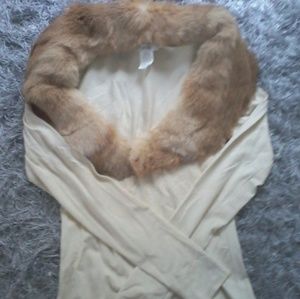 Cach'e Top w/ Saga Fox Removable collar